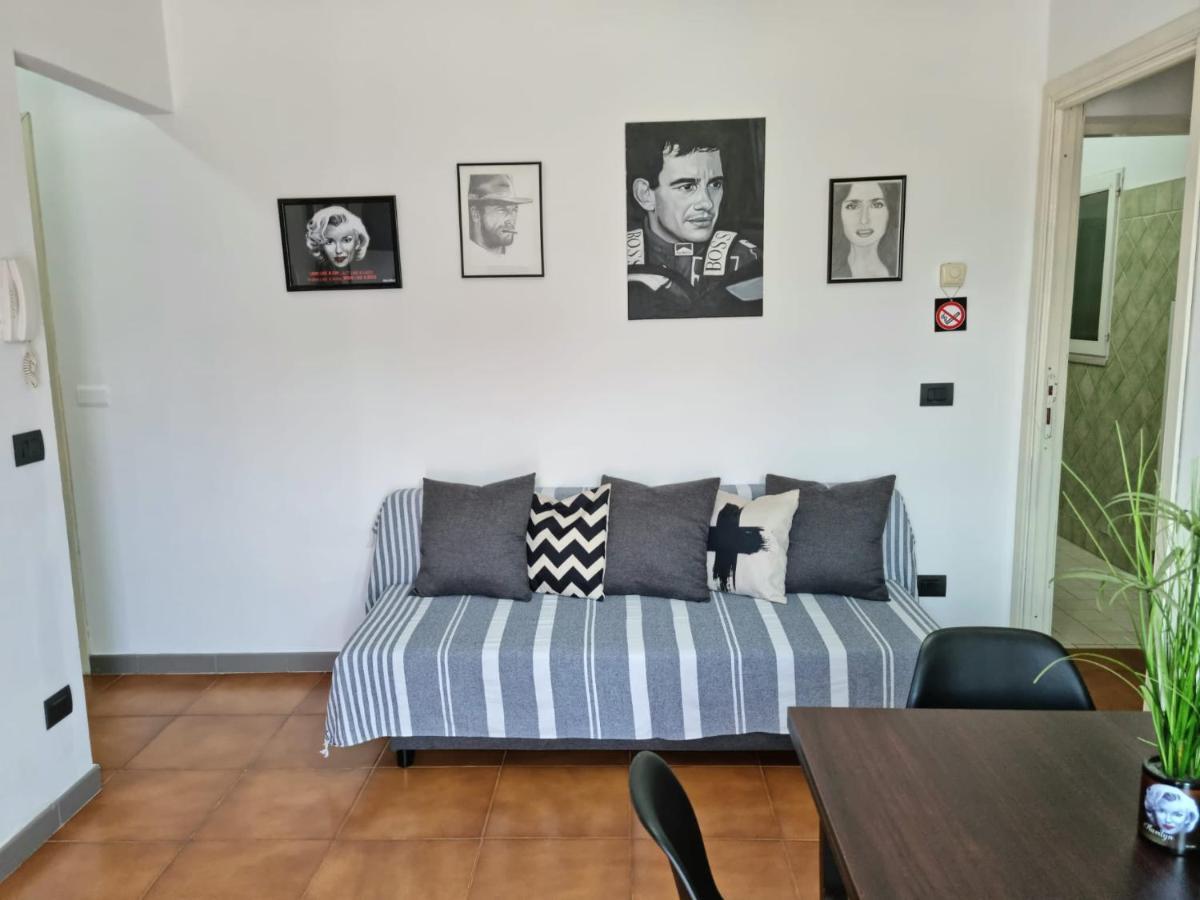 Home Of Fame - Home Gallery With Fully Equipped Kitchen, Separate Entrance, Free Parking Olbia Kültér fotó