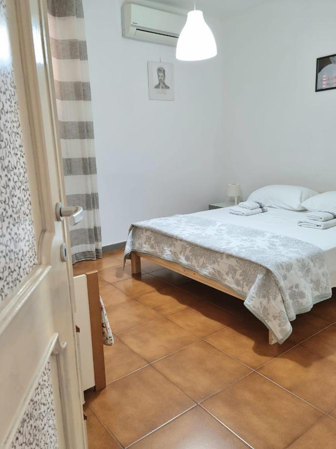 Home Of Fame - Home Gallery With Fully Equipped Kitchen, Separate Entrance, Free Parking Olbia Kültér fotó