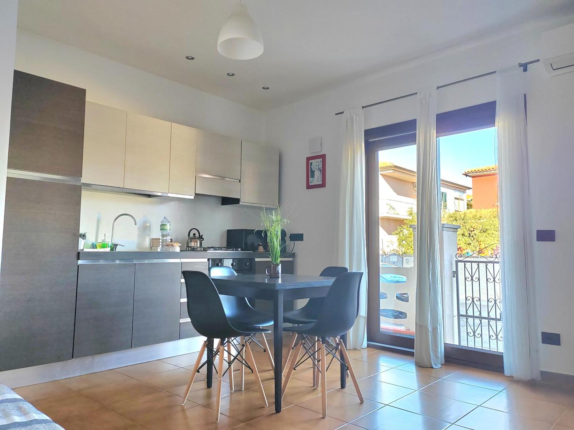 Home Of Fame - Home Gallery With Fully Equipped Kitchen, Separate Entrance, Free Parking Olbia Kültér fotó