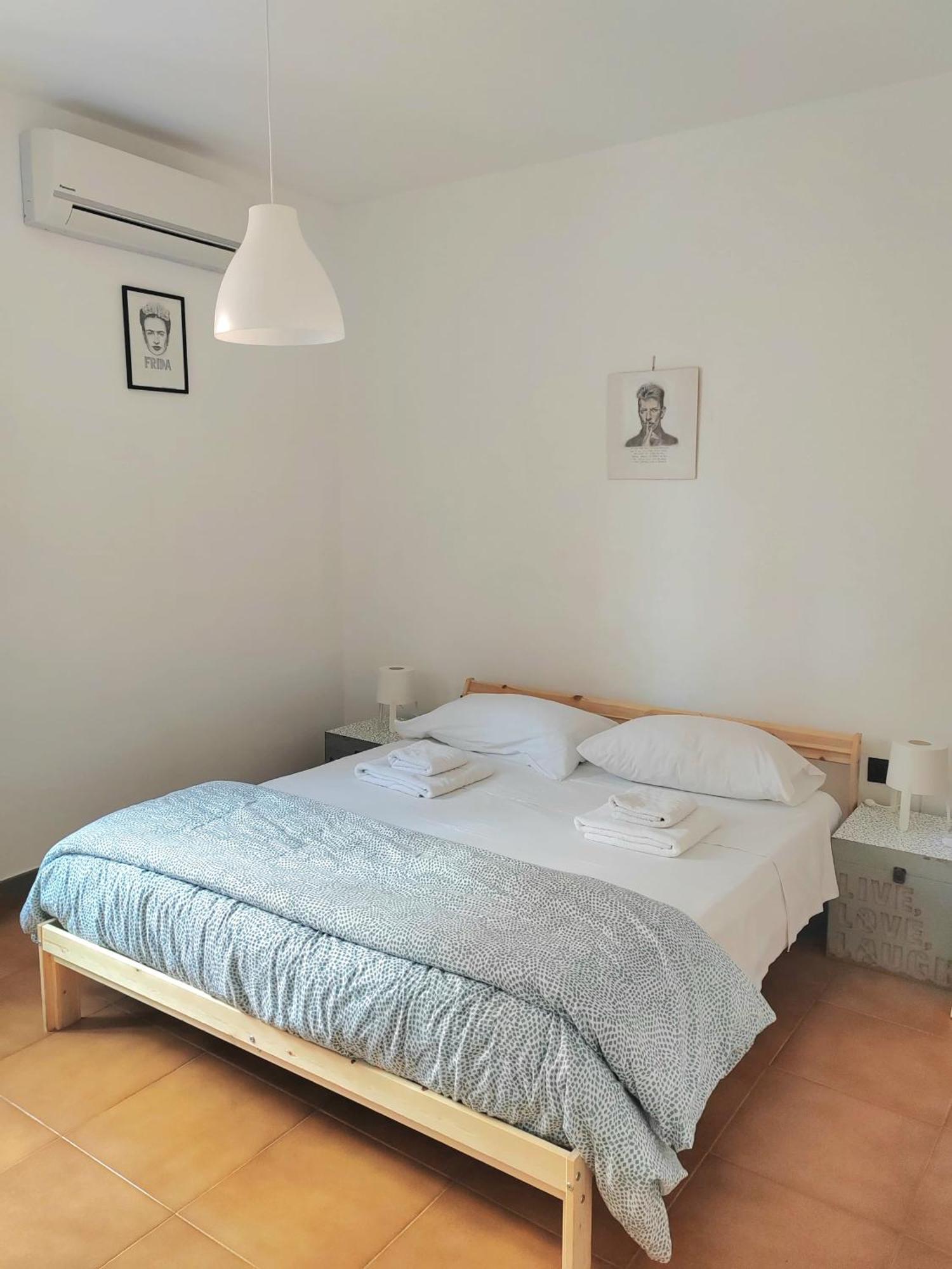 Home Of Fame - Home Gallery With Fully Equipped Kitchen, Separate Entrance, Free Parking Olbia Kültér fotó