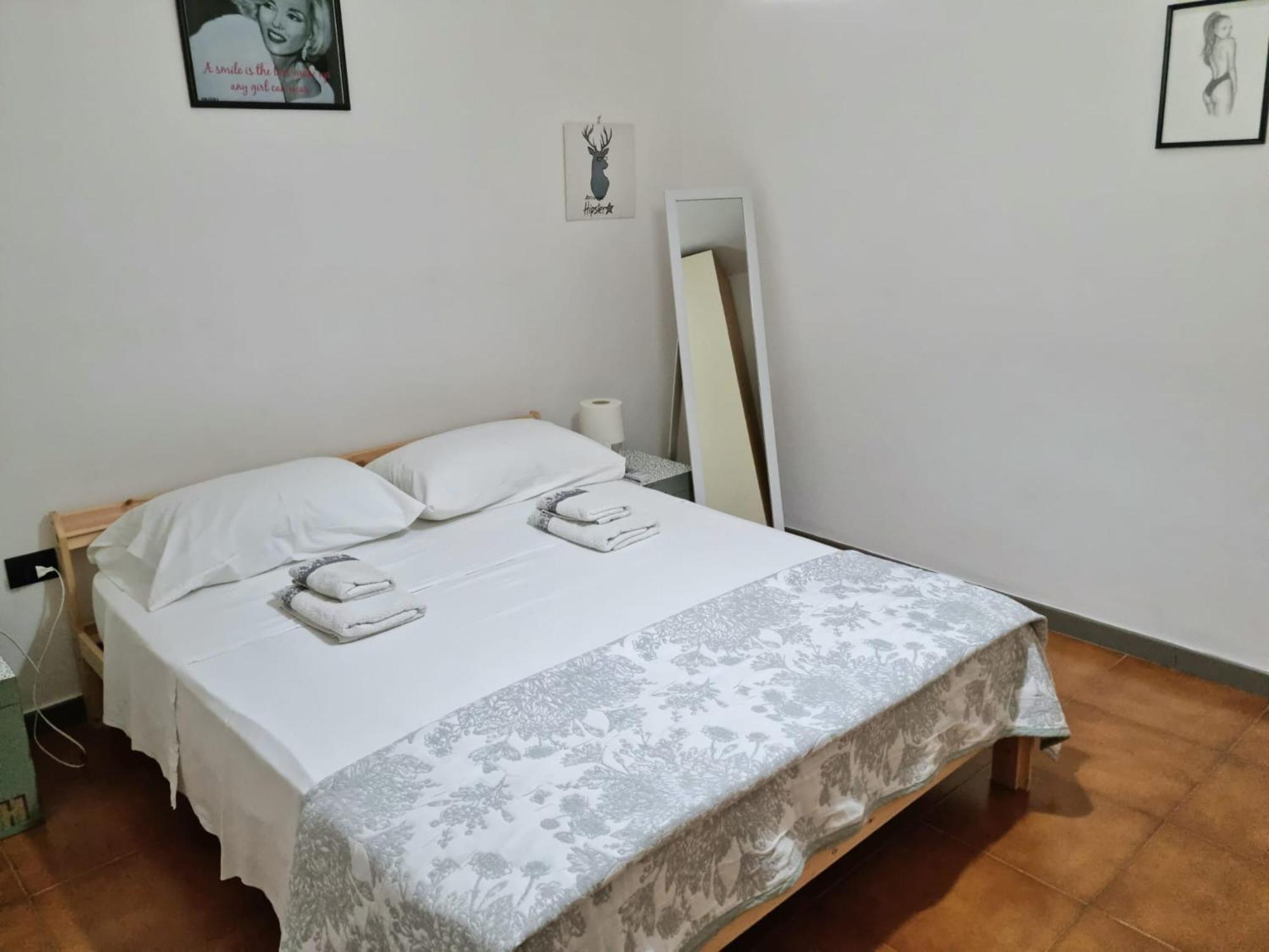 Home Of Fame - Home Gallery With Fully Equipped Kitchen, Separate Entrance, Free Parking Olbia Kültér fotó