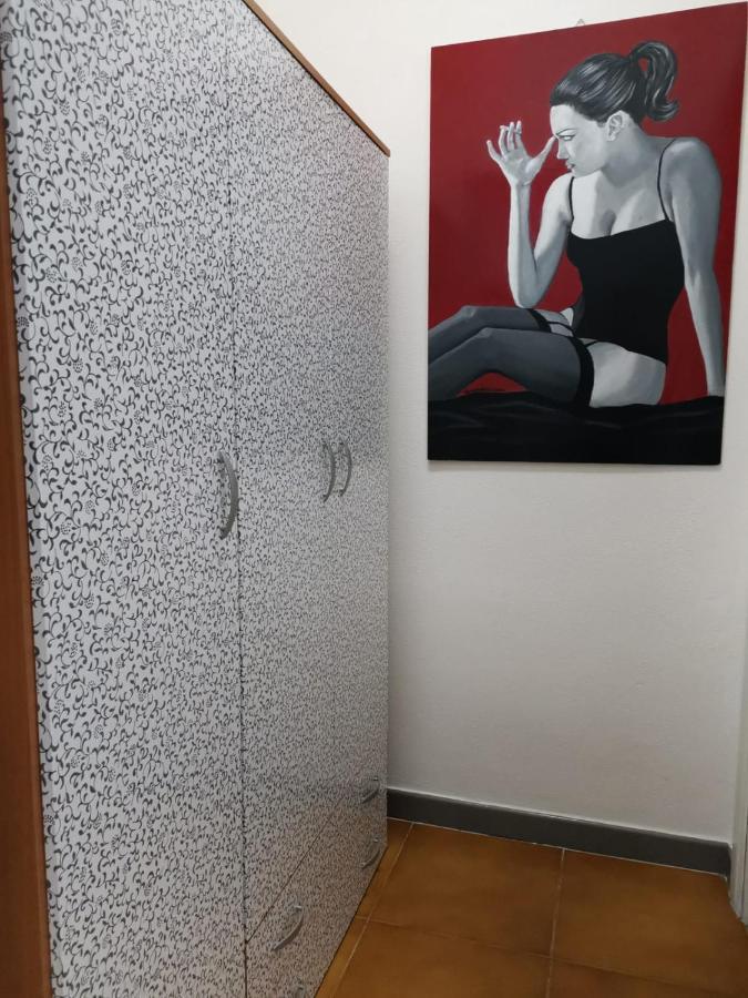Home Of Fame - Home Gallery With Fully Equipped Kitchen, Separate Entrance, Free Parking Olbia Kültér fotó
